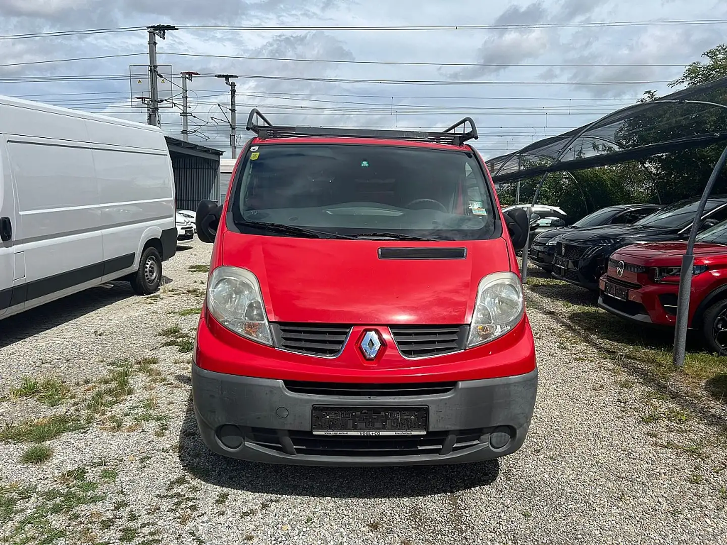 Renault Trafic Trafic L1H1 2,7t 2,0 dCi - 1. BESITZ Czerwony - 2