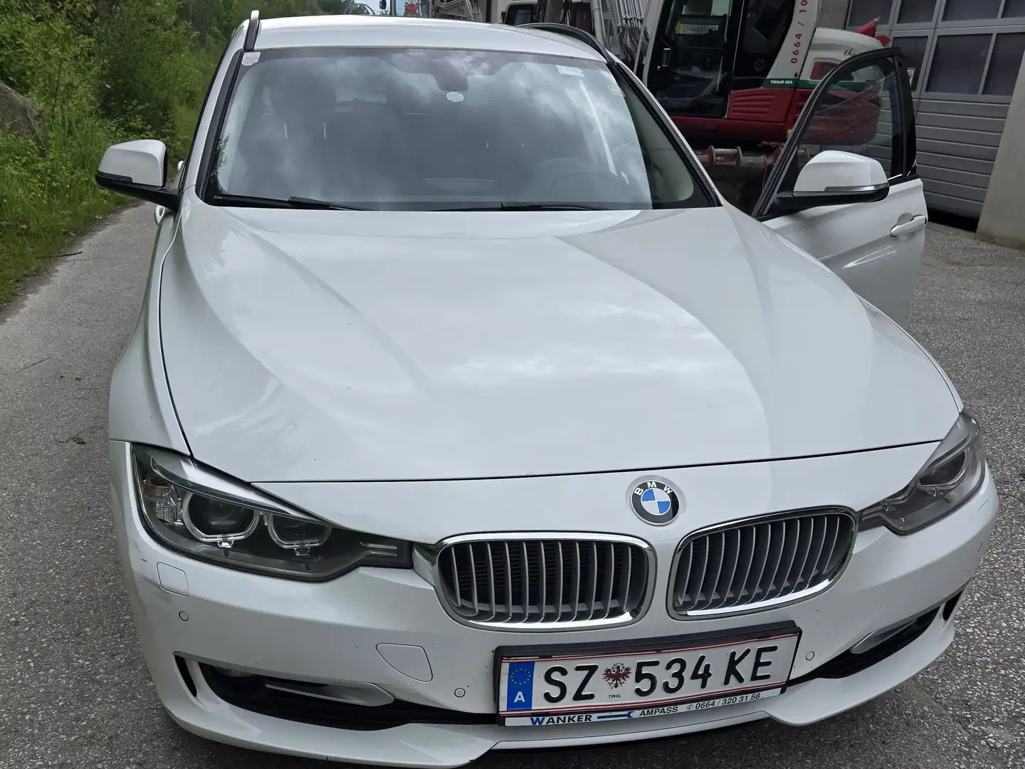 BMW 318 318d xDrive Ö-Paket Touring Weiß - 1