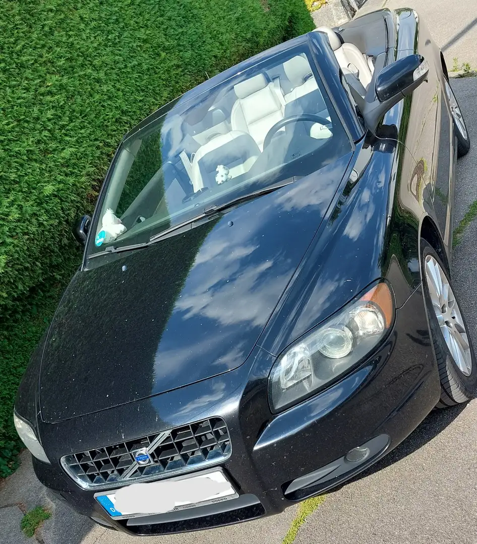 Volvo C70 D5 Momentum Schwarz - 2