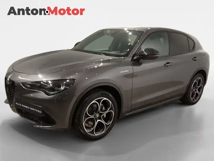Alfa Romeo Stelvio 2025