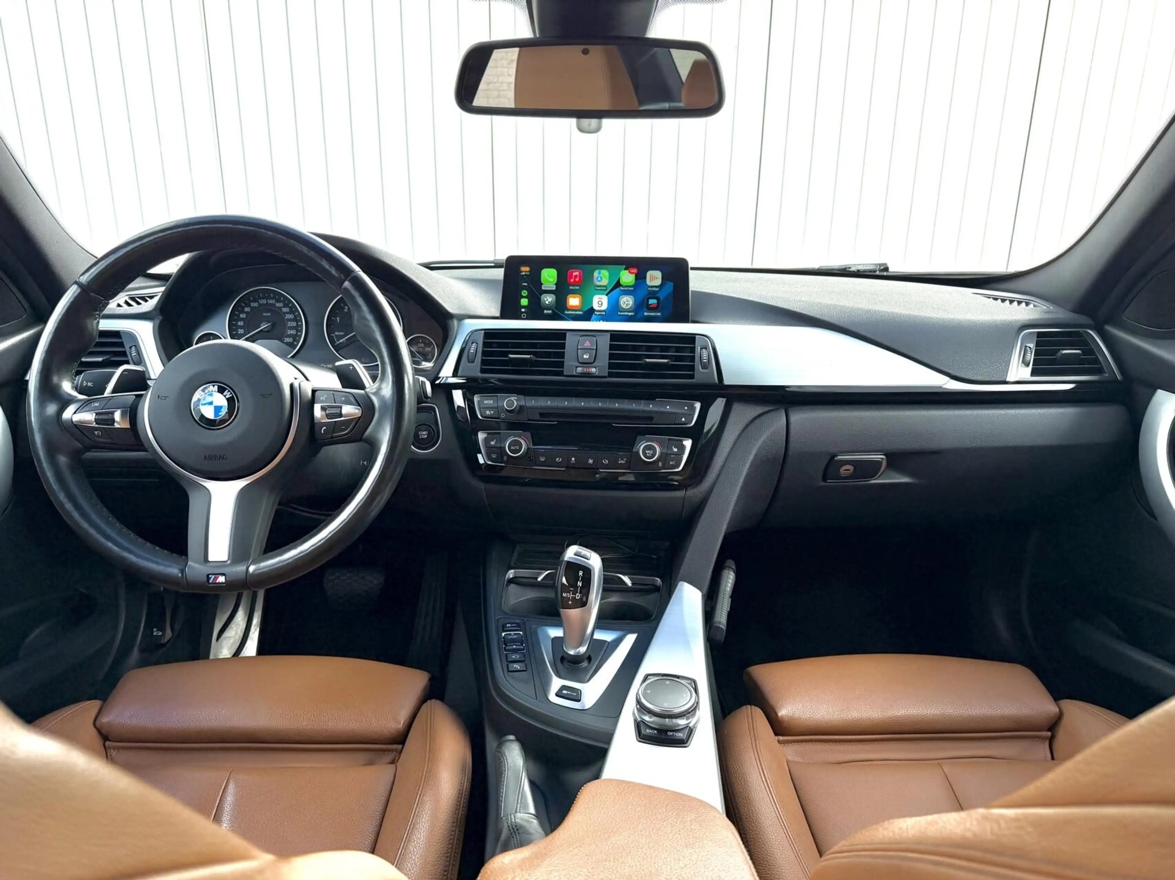 BMW 330 3-serie 330e M Sport | HUD | Carplay | Leder | LED — photo 2