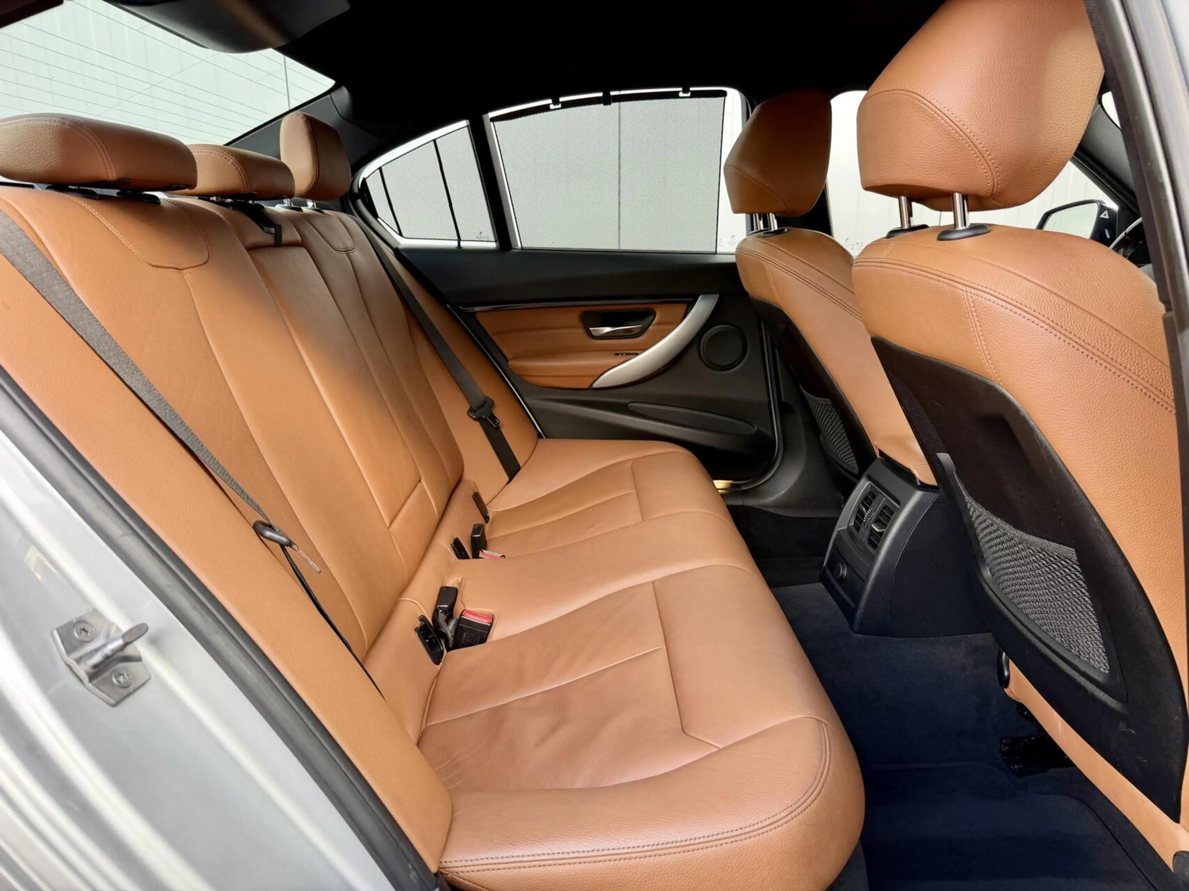 BMW 330 3-serie 330e M Sport | HUD | Carplay | Leder | LED — photo 14