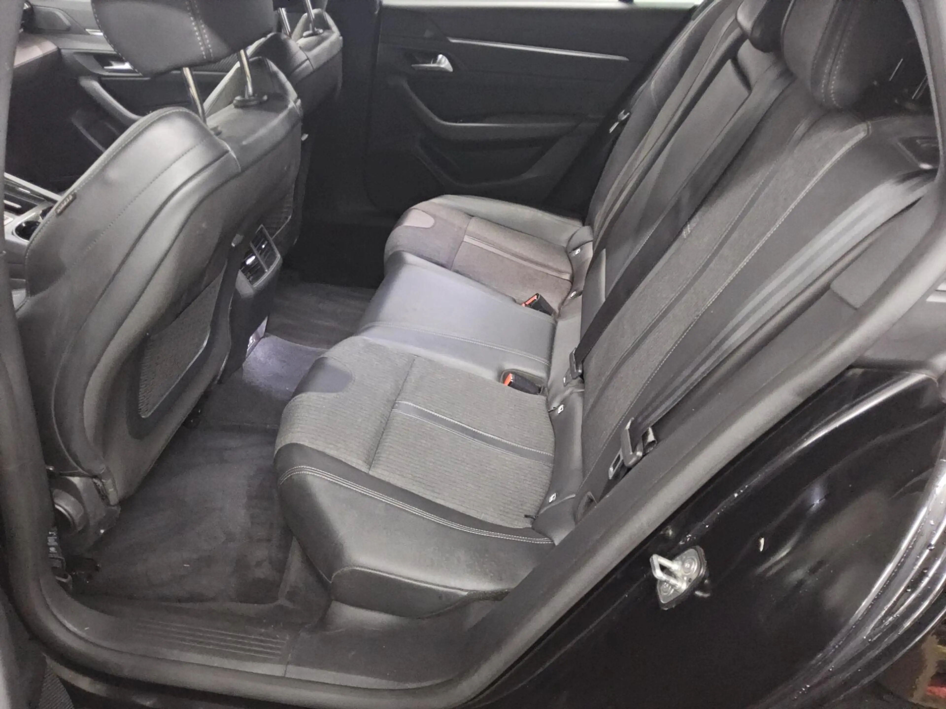 Peugeot 508 — photo 13