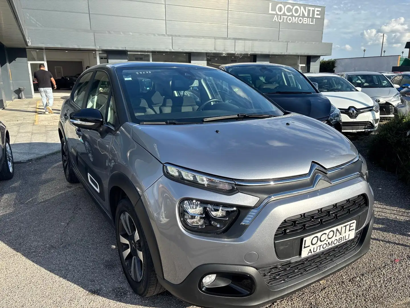 Citroen C3 1.2 puretech Shine Pack s Grau - 1