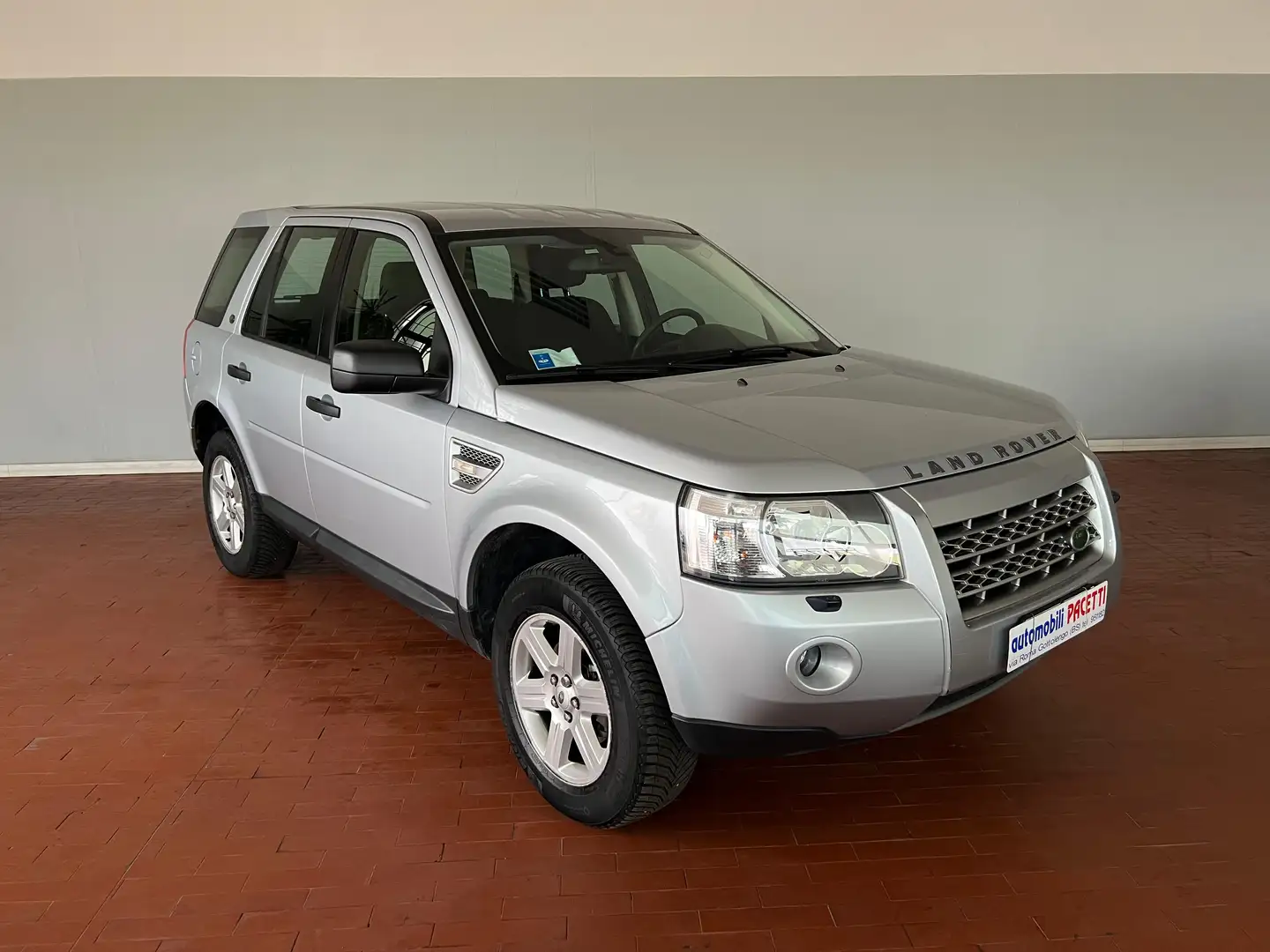 Land Rover Freelander Freelander II 2007 2.2 td4 SE Plateado - 1