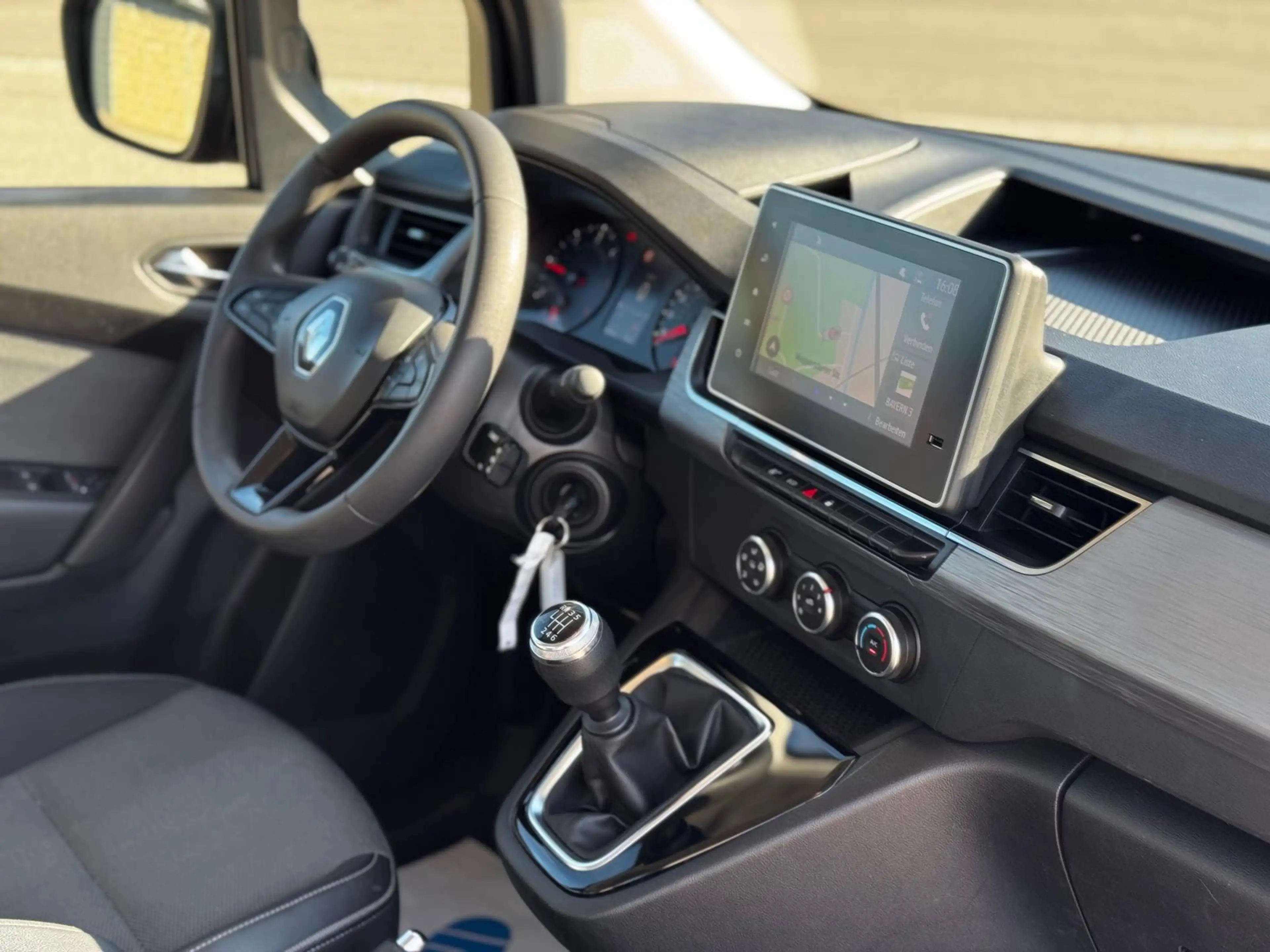 Renault Kangoo 1.5 BLUE dCi Diesel FAP Equilibre LED — photo 9