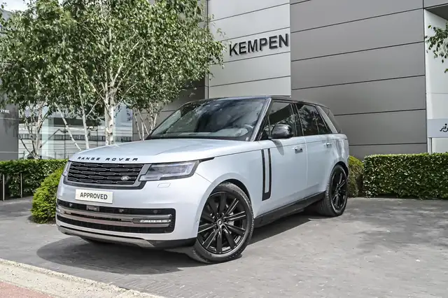Land Rover Range Rover P460e SE