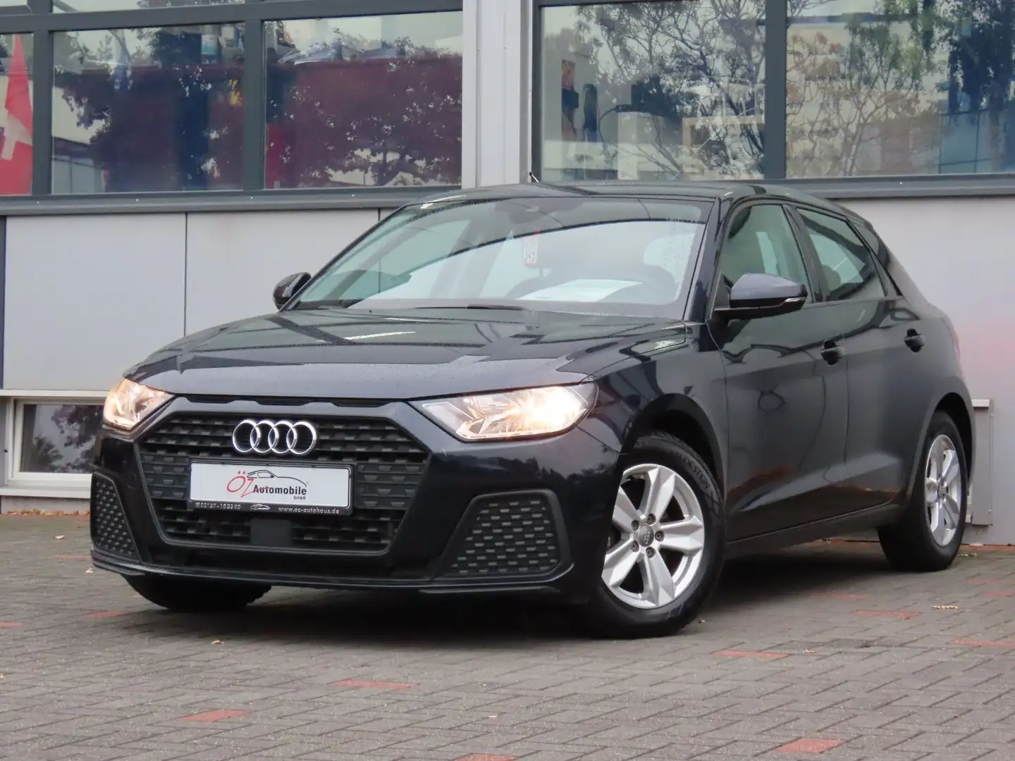 Audi A1 30 TFSI Sportback Autom. Klimaauto. PDC Bleu - 2