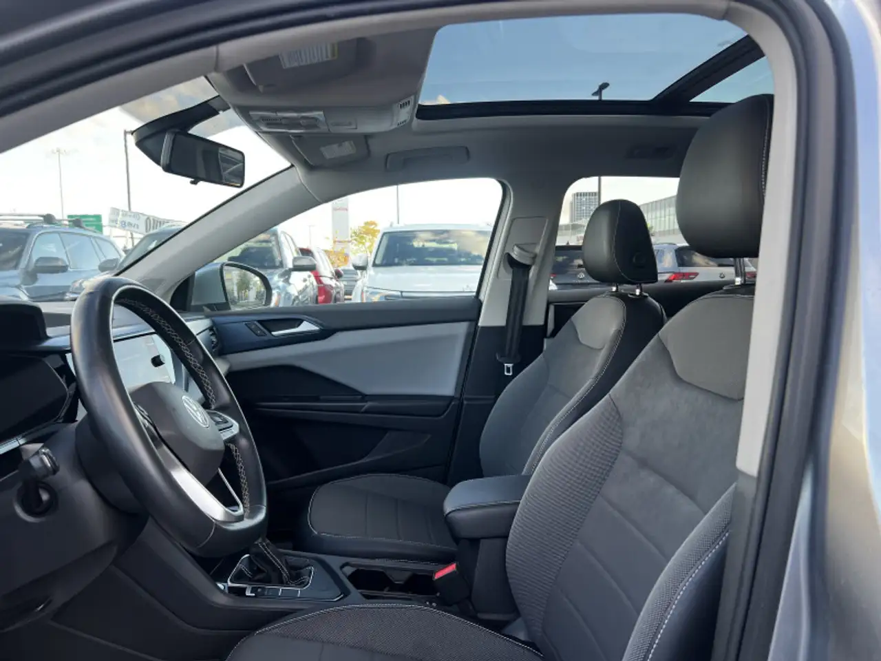 Volkswagen Taos снимка Volkswagen Taos