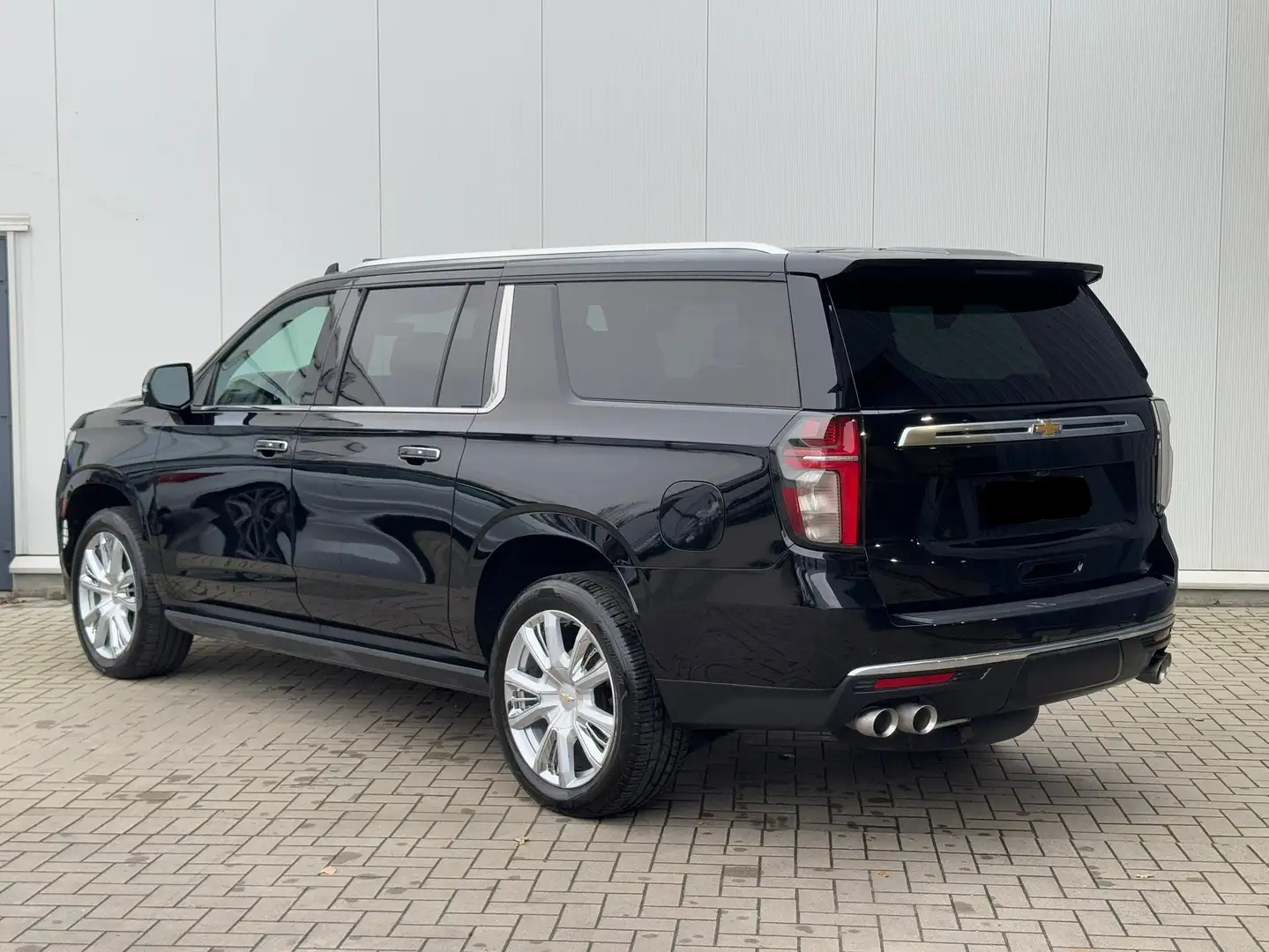 Chevrolet Suburban ✅ 6.2 V8 Lichte Vracht 4 Zit HIGH COUNTRY Lpg Negru - 2