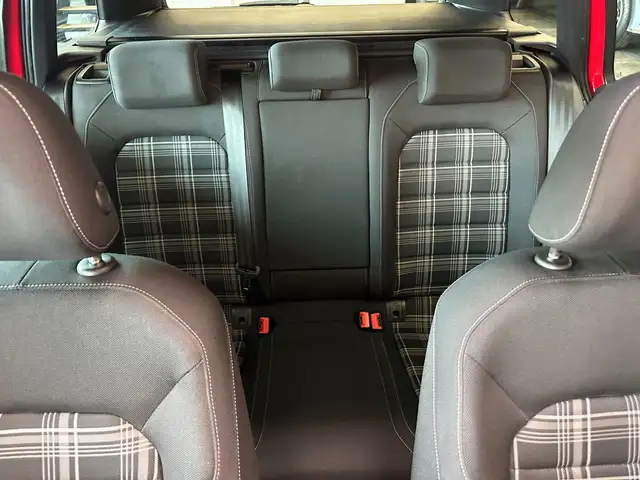 Volkswagen Golf view 12