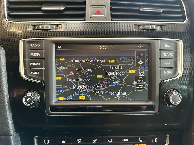 Volkswagen Golf view 14