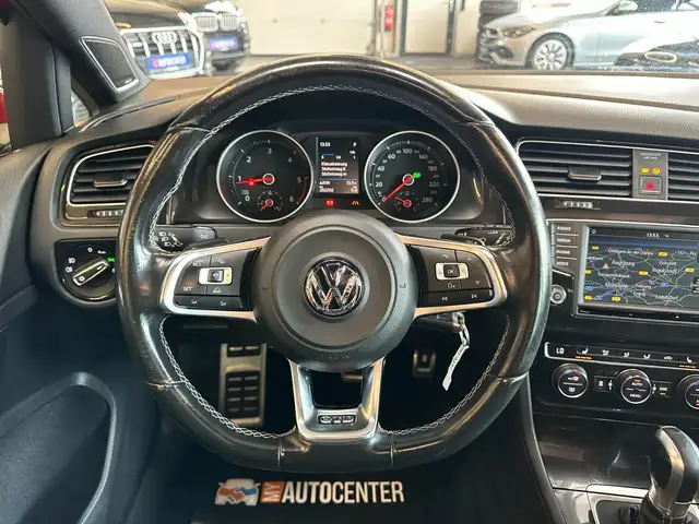 Volkswagen Golf view 7