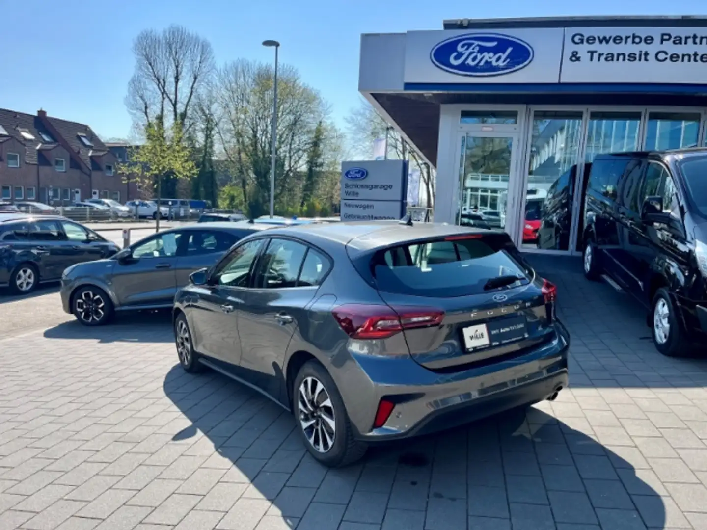 Ford Focus Titanium Automatik Kamera Navi ACC Grijs - 2