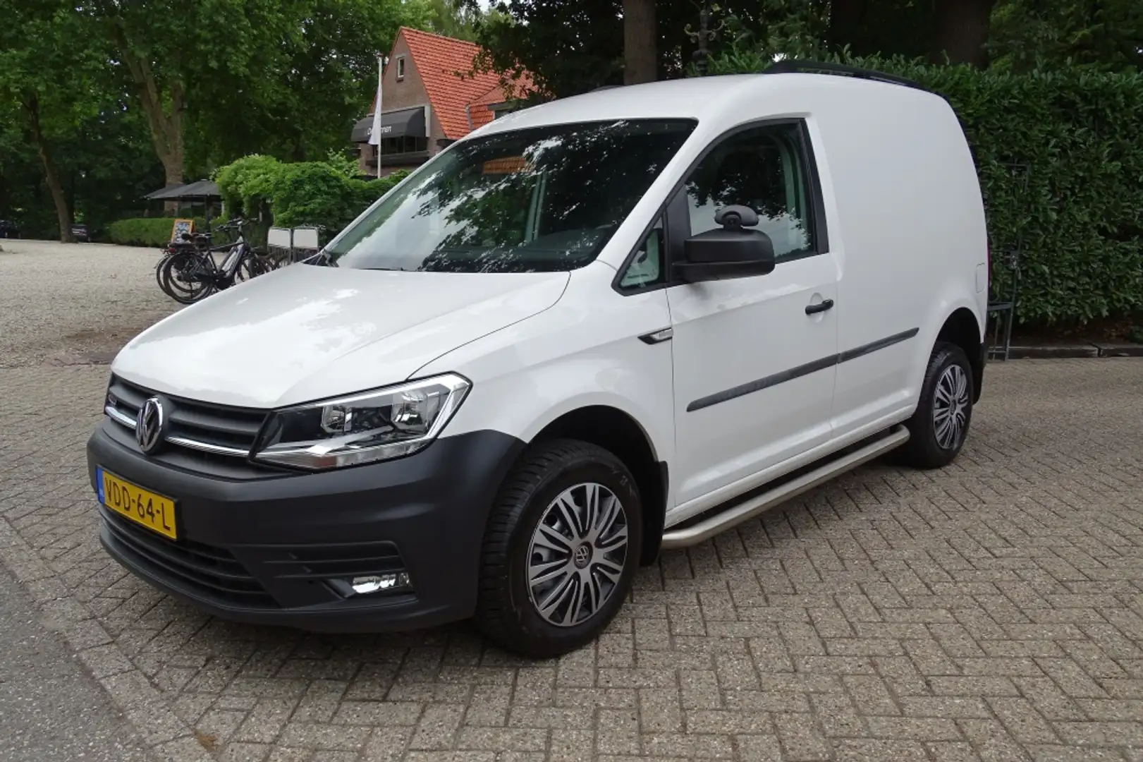 Volkswagen Caddy 2.0 TDI L1H1BMT 4 MOTION NAVI DAB 1e EIG NWST Wit - 2