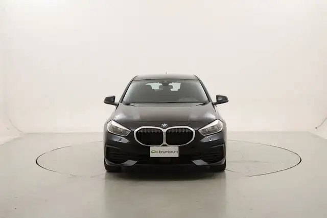 BMW 1 Series view 8