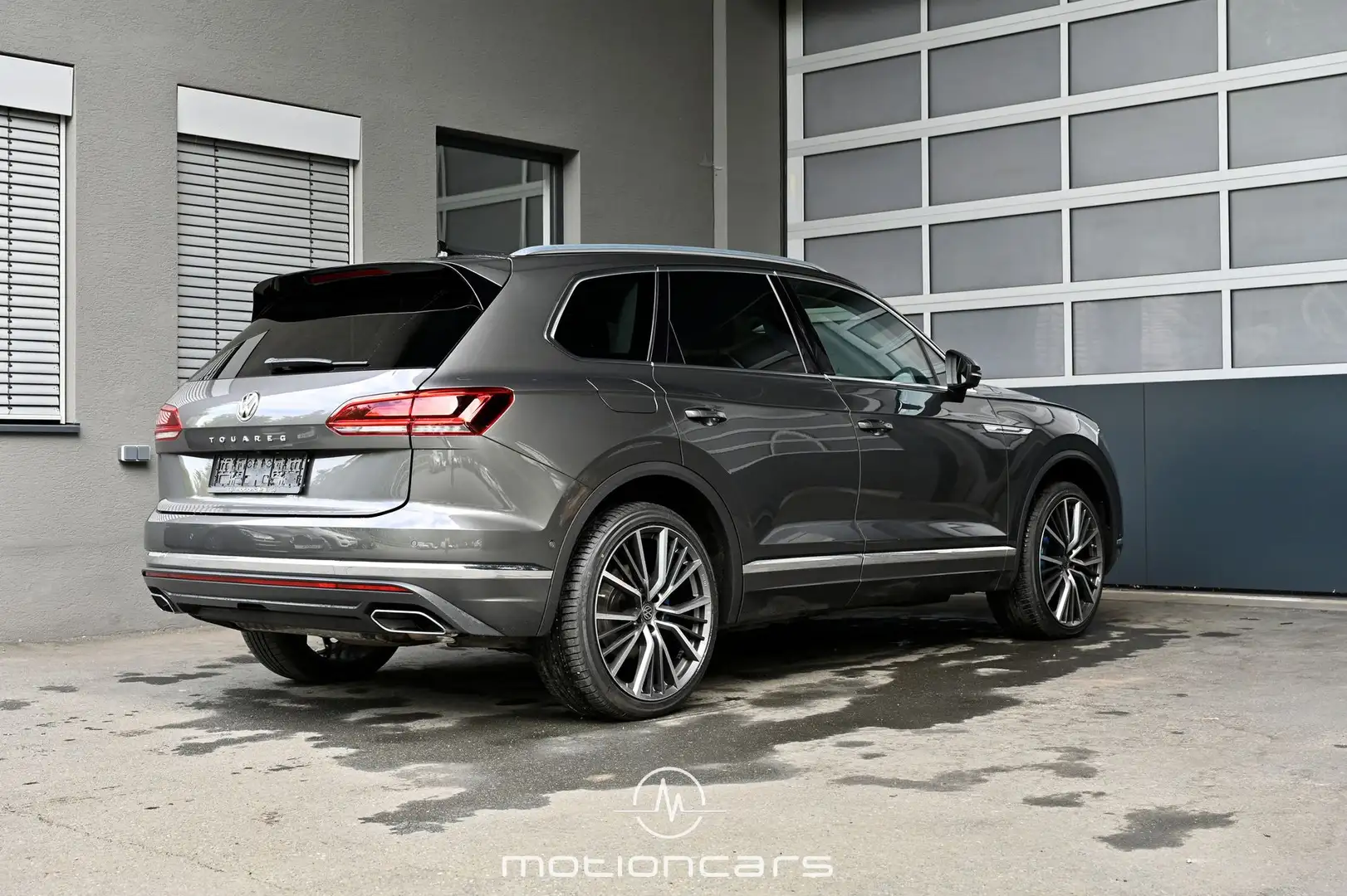 Volkswagen Touareg 3.0 V6 TDI Elegance 4Motion Grau - 2