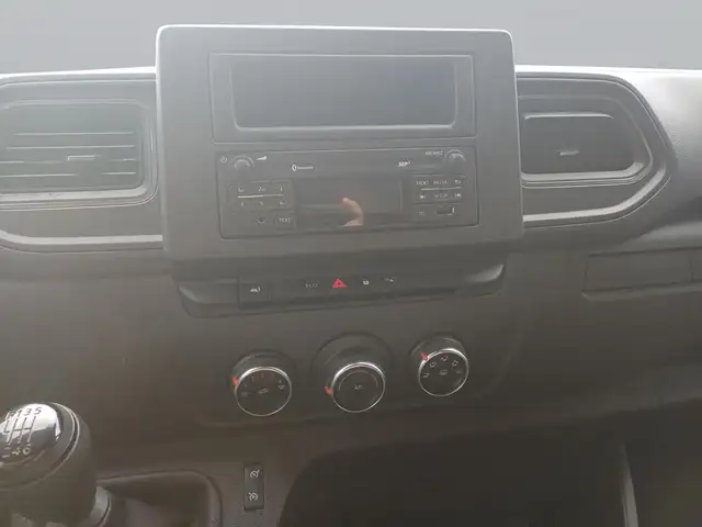 Renault Master view 14