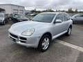Porsche Cayenne I (955) S TipTronic 4.8 i 340ch V8 4X4 Cuir GPS ToitOuvrant Gris - thumbnail 4