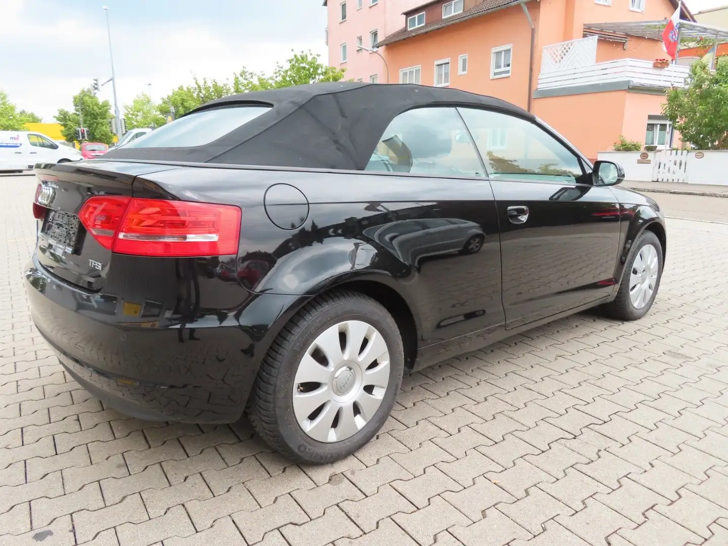 Audi A3 Cabriolet Attraction 1.2 TFSi Nero - 2
