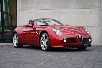 Competizione Spider 4.7 V8