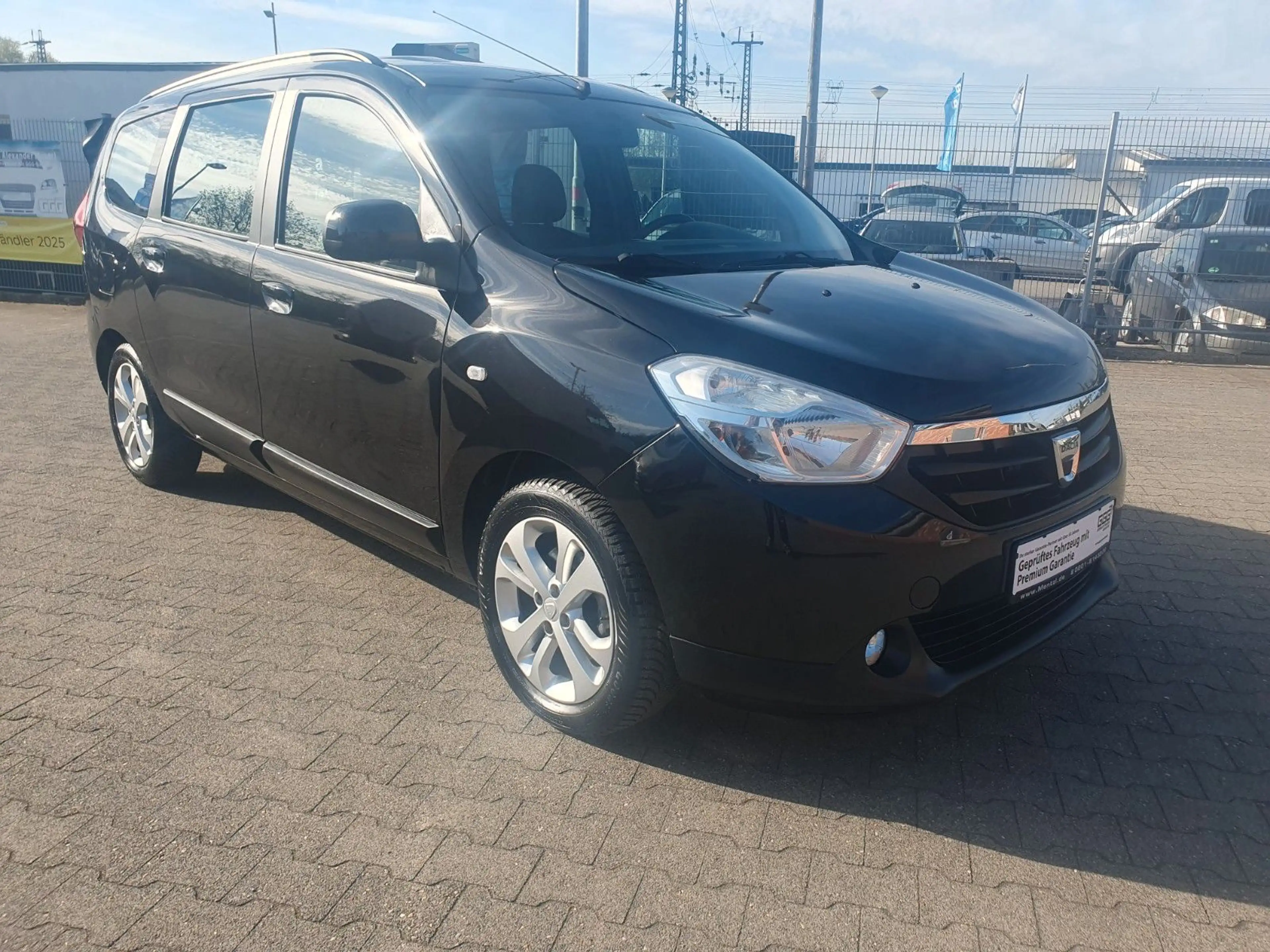 Dacia Lodgy Prestige GARANTIE LEDER KLIMA NAVI 1-HAND — photo 3