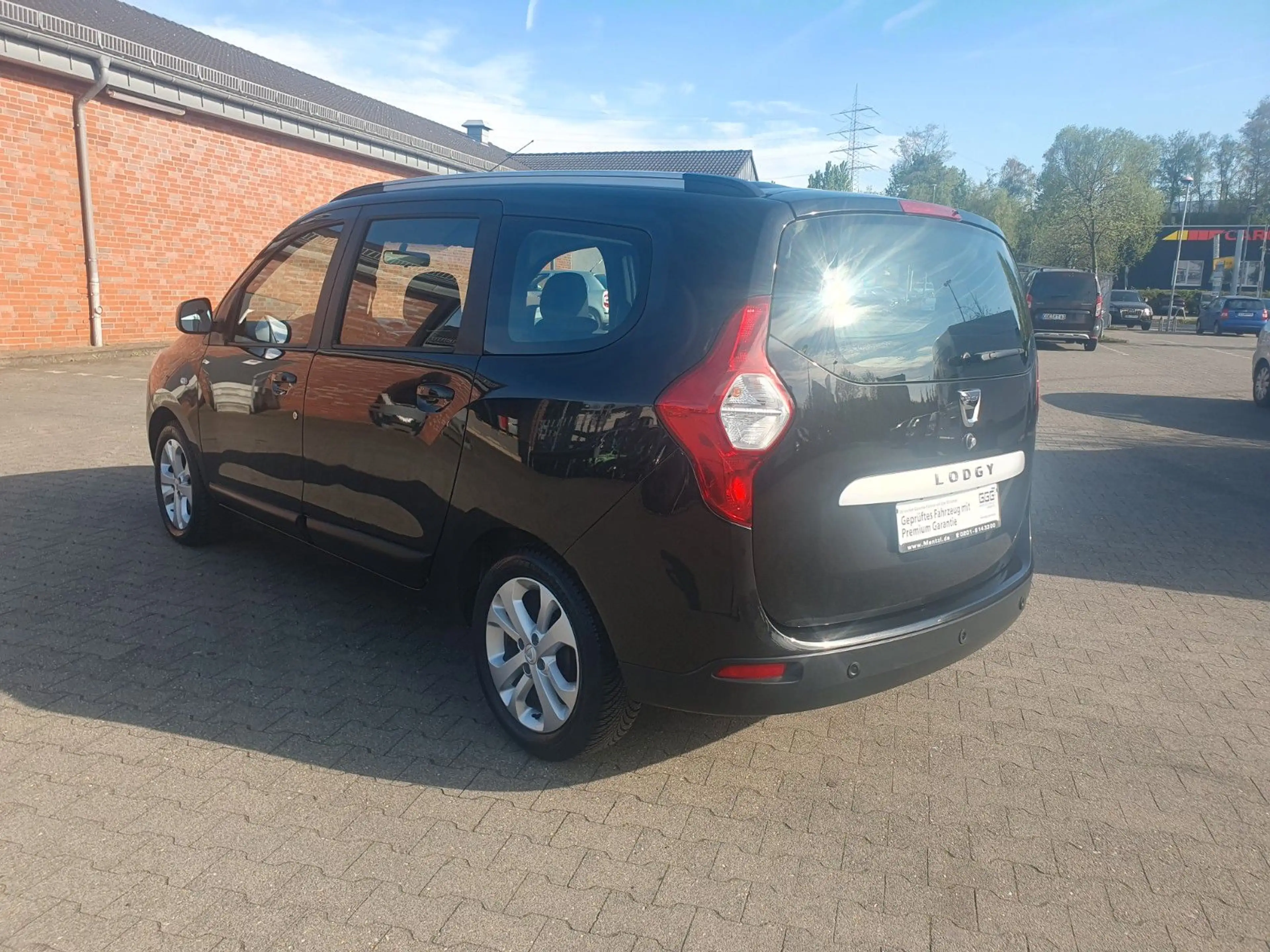 Dacia Lodgy Prestige GARANTIE LEDER KLIMA NAVI 1-HAND — photo 6
