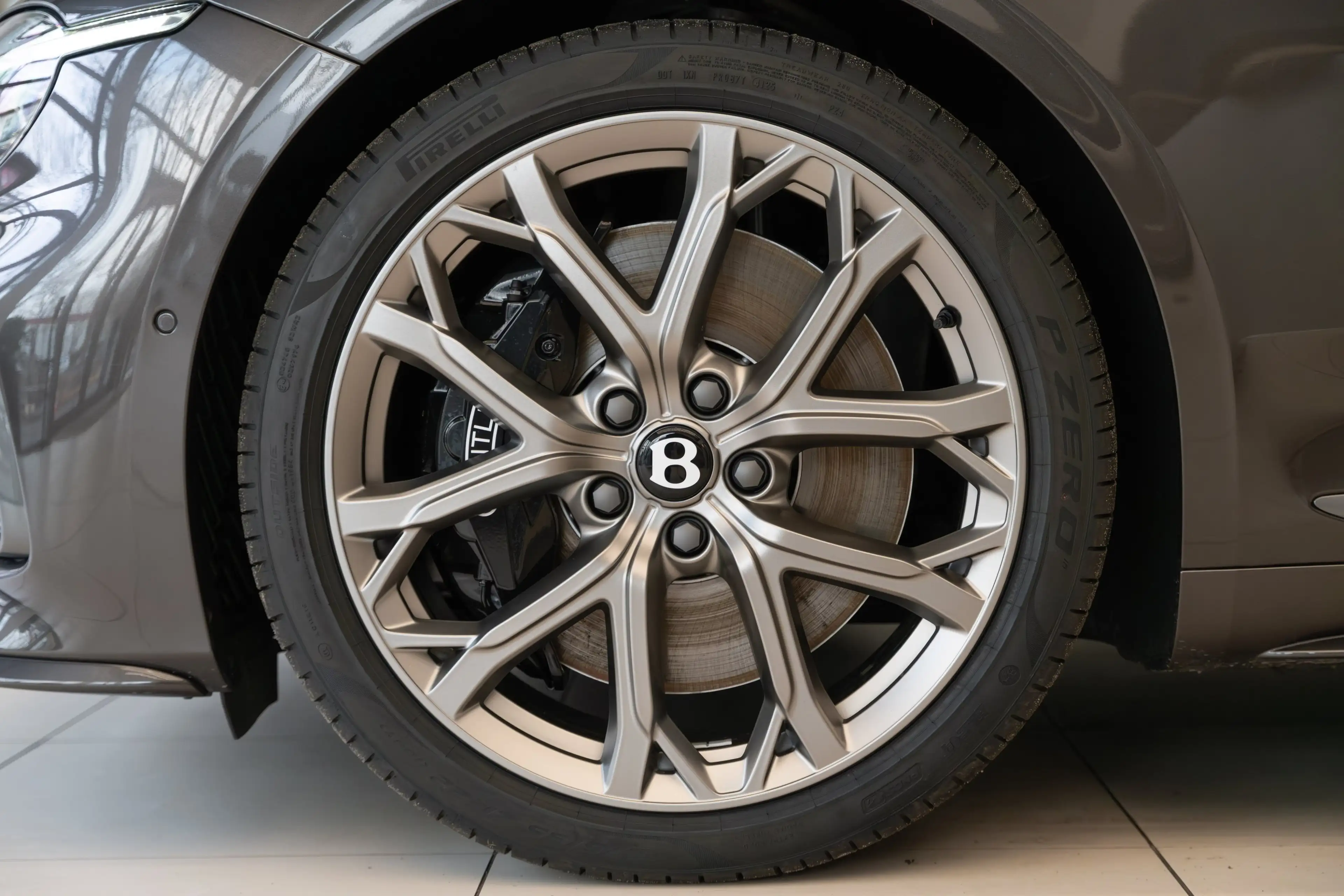 Bentley Continental GTC Speed *Brodgar*MY2026* — photo 9