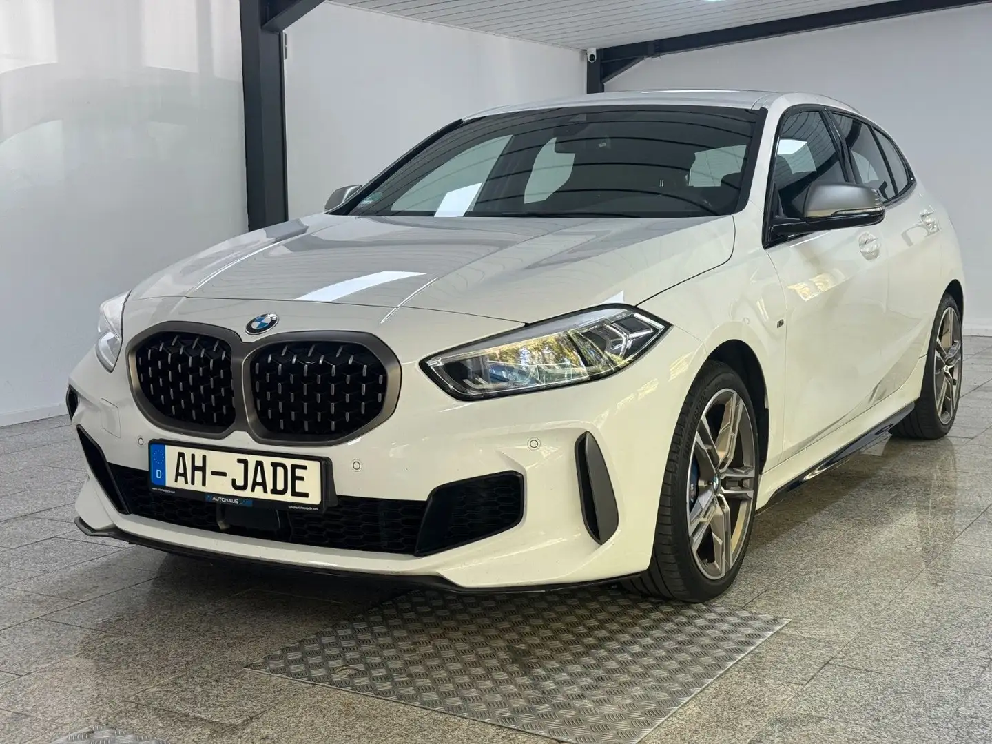 BMW 135 i xDrive*Shadowline*Sportsitze*KeylessEntry Weiß - 2