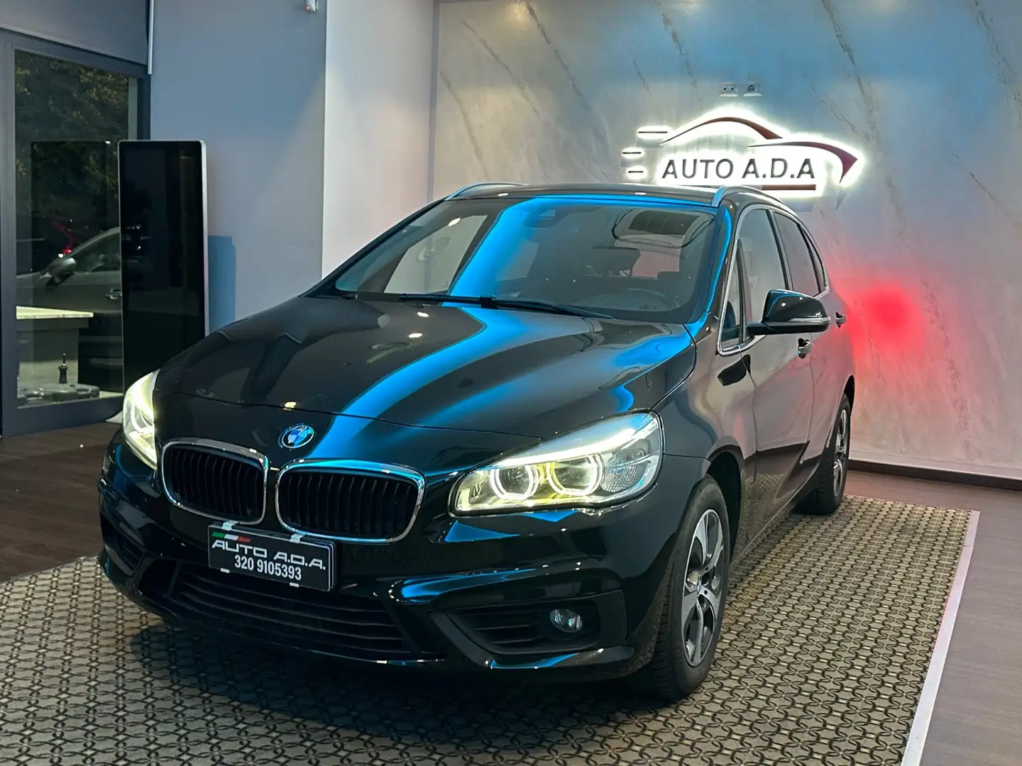 BMW 218d Active Tourer Sport Nero - 2