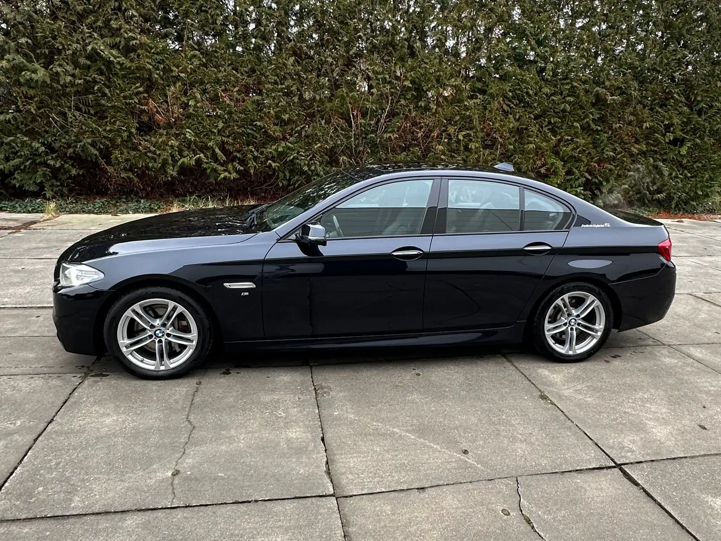 BMW Active Hybrid 5 Černá - 2