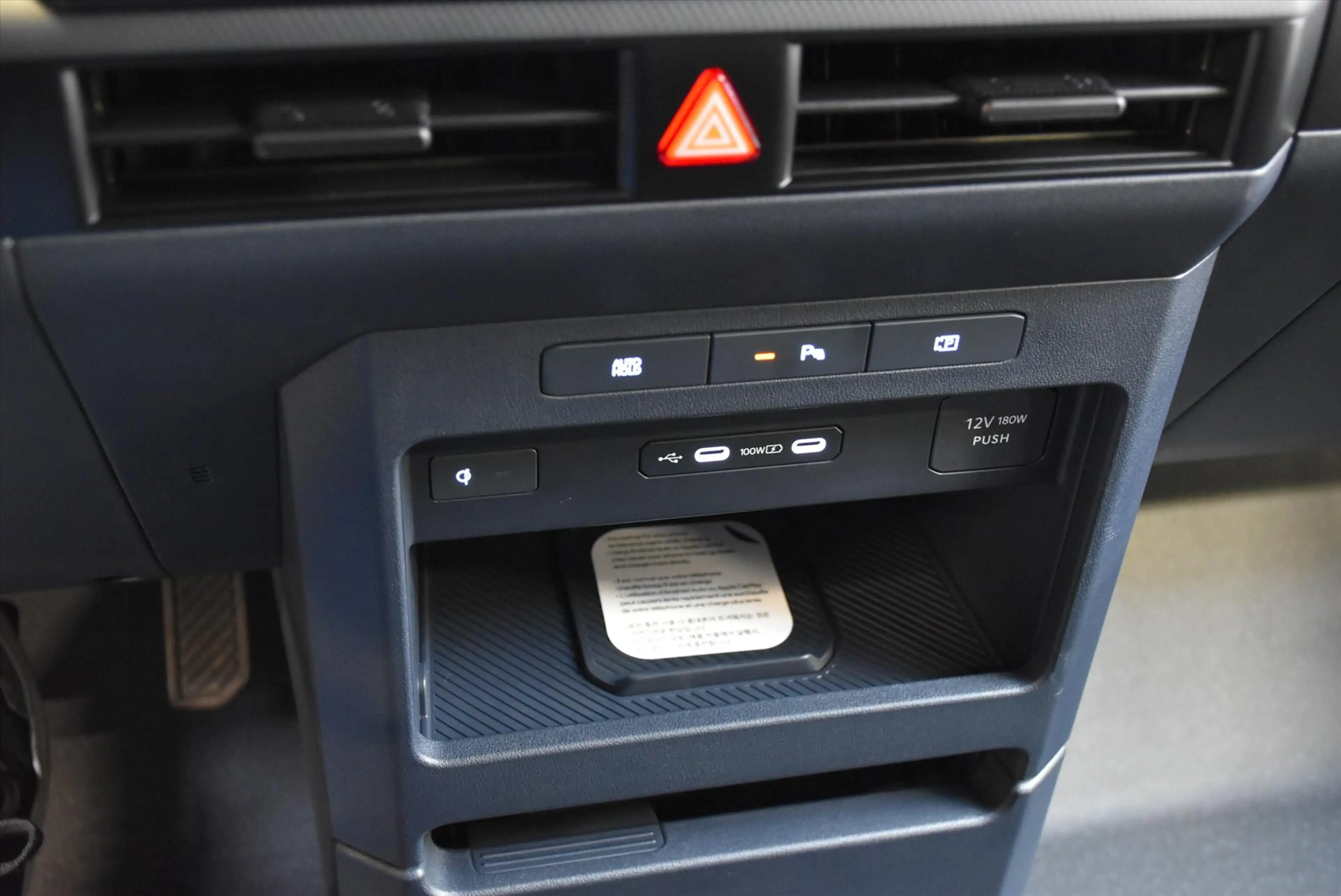 Kia PV5 Cargo 71,2 kWh 163pk L2H1 ELITE — photo 28