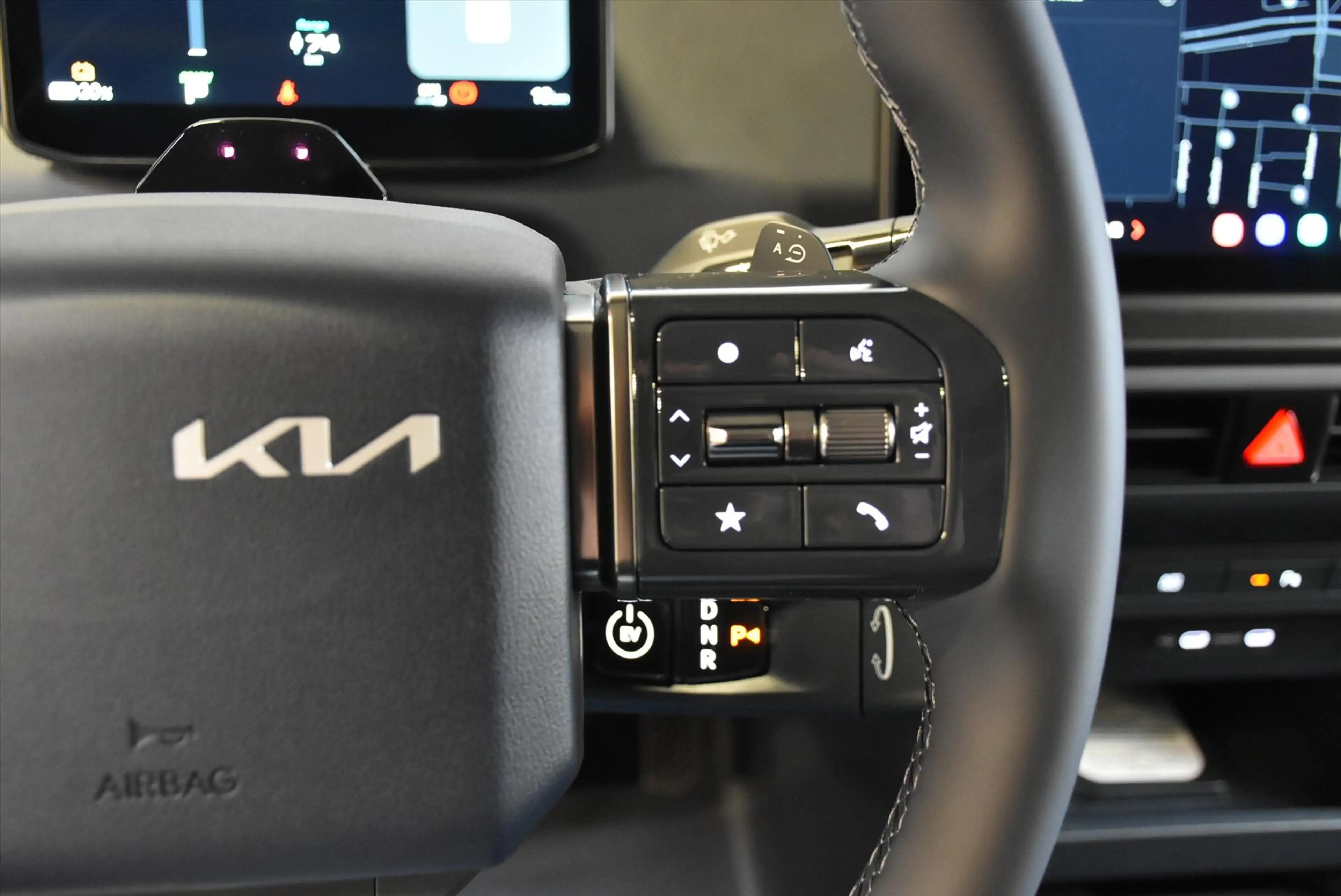 Kia PV5 Cargo 71,2 kWh 163pk L2H1 ELITE — photo 23