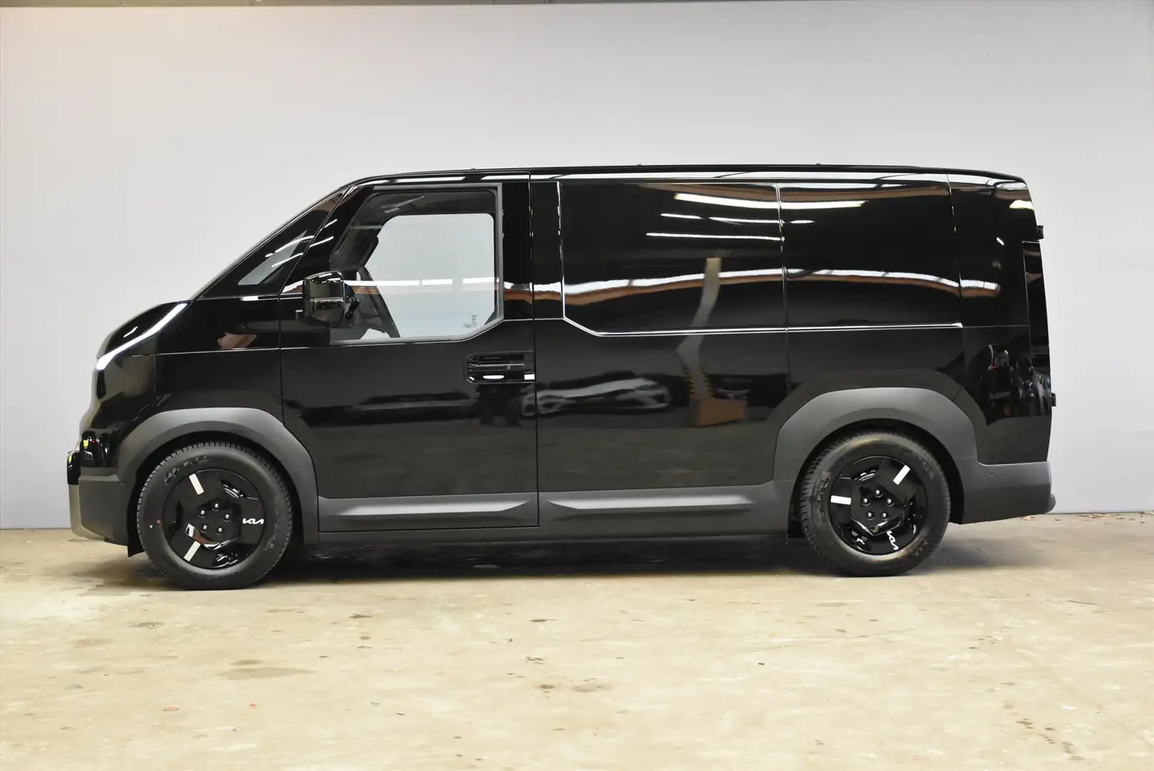 Kia PV5 Cargo 71,2 kWh 163pk L2H1 ELITE NIEUW - SNEL LEVERBAAR Schwarz - 2