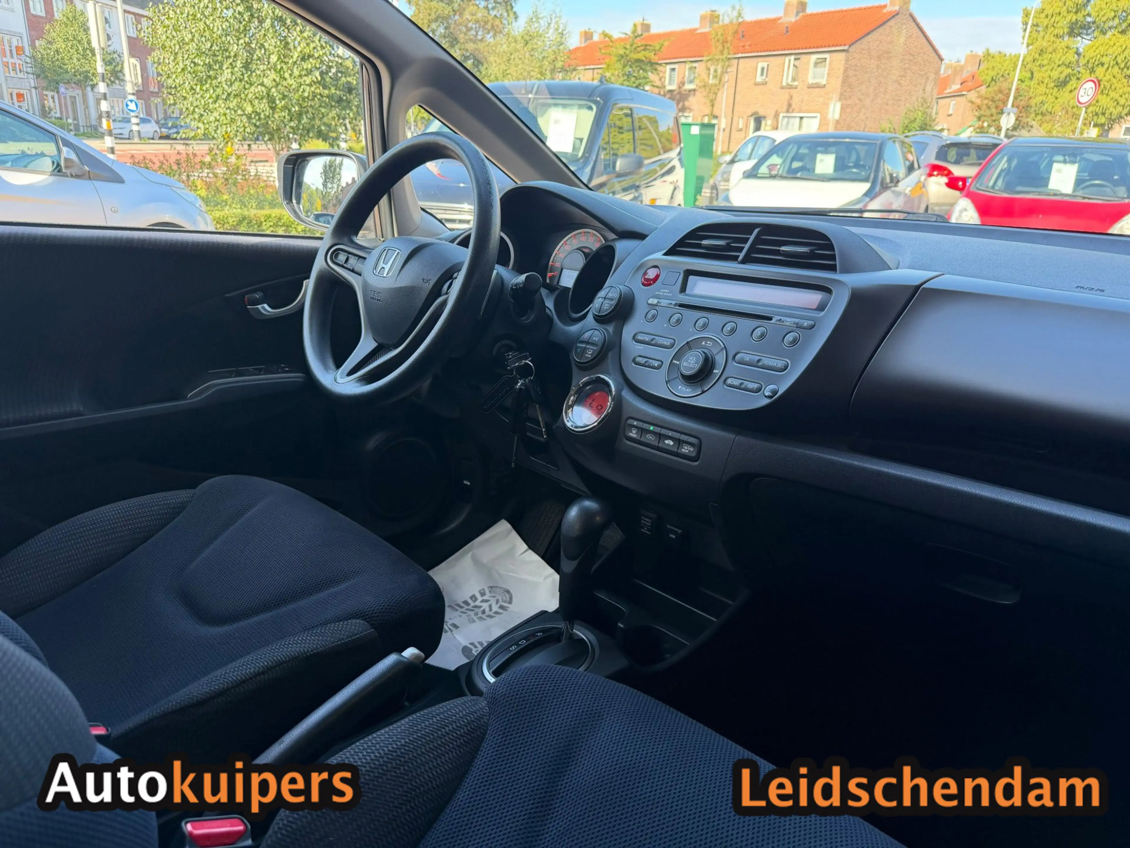 Honda Jazz 1.4 Comfort — photo 16
