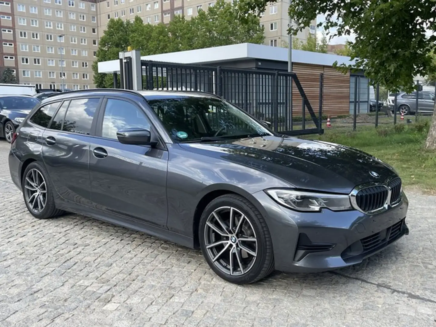 BMW 320 320d M Sport Line xDrive *Panorama*Standhzg* Gris - 1