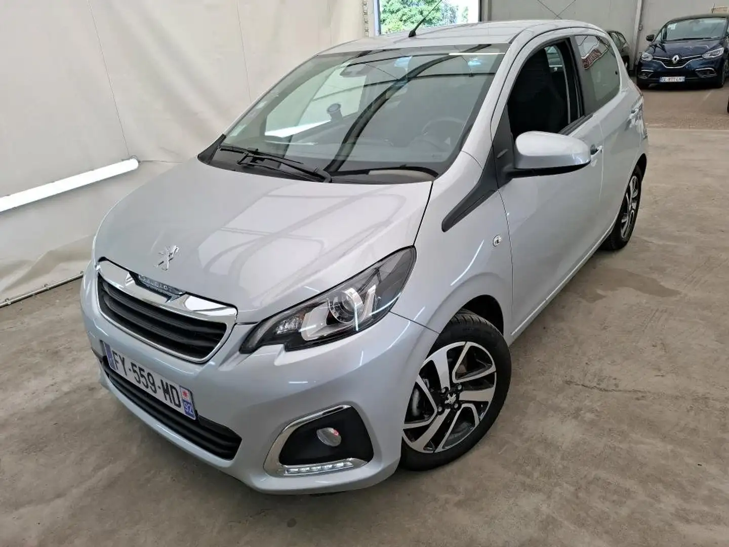 Peugeot 108 108 VTi 72ch BVM5 Allure Gris - 1
