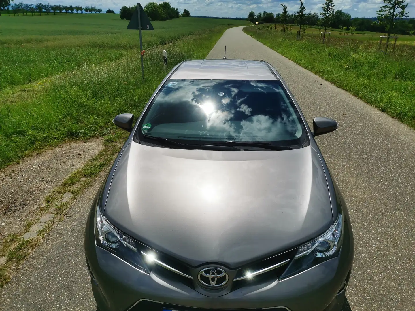 Toyota Auris Auris 1.6 Valvematic Touring Sports Edition Silber - 2