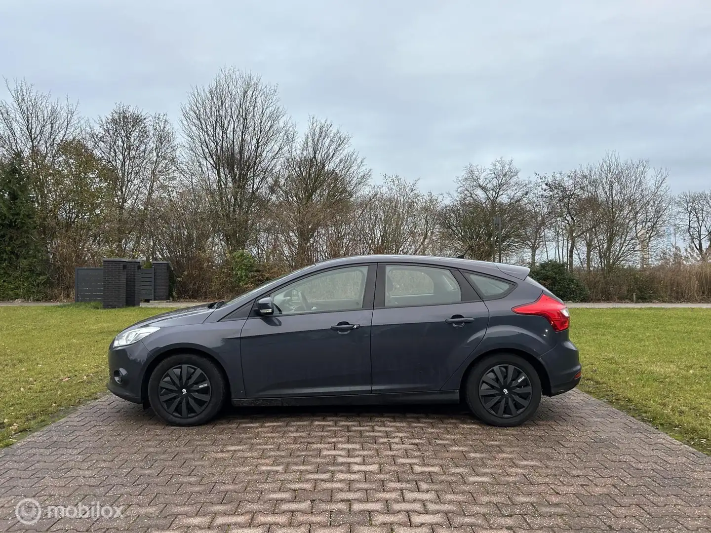Ford Focus 1.0 EcoBoost Lease Trend, APK, Cruise, lange APK Gris - 2