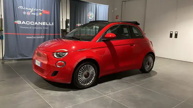Fiat 500e Red Cabrio 23,65 kWh