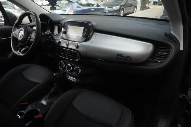 Fiat 500X view 11