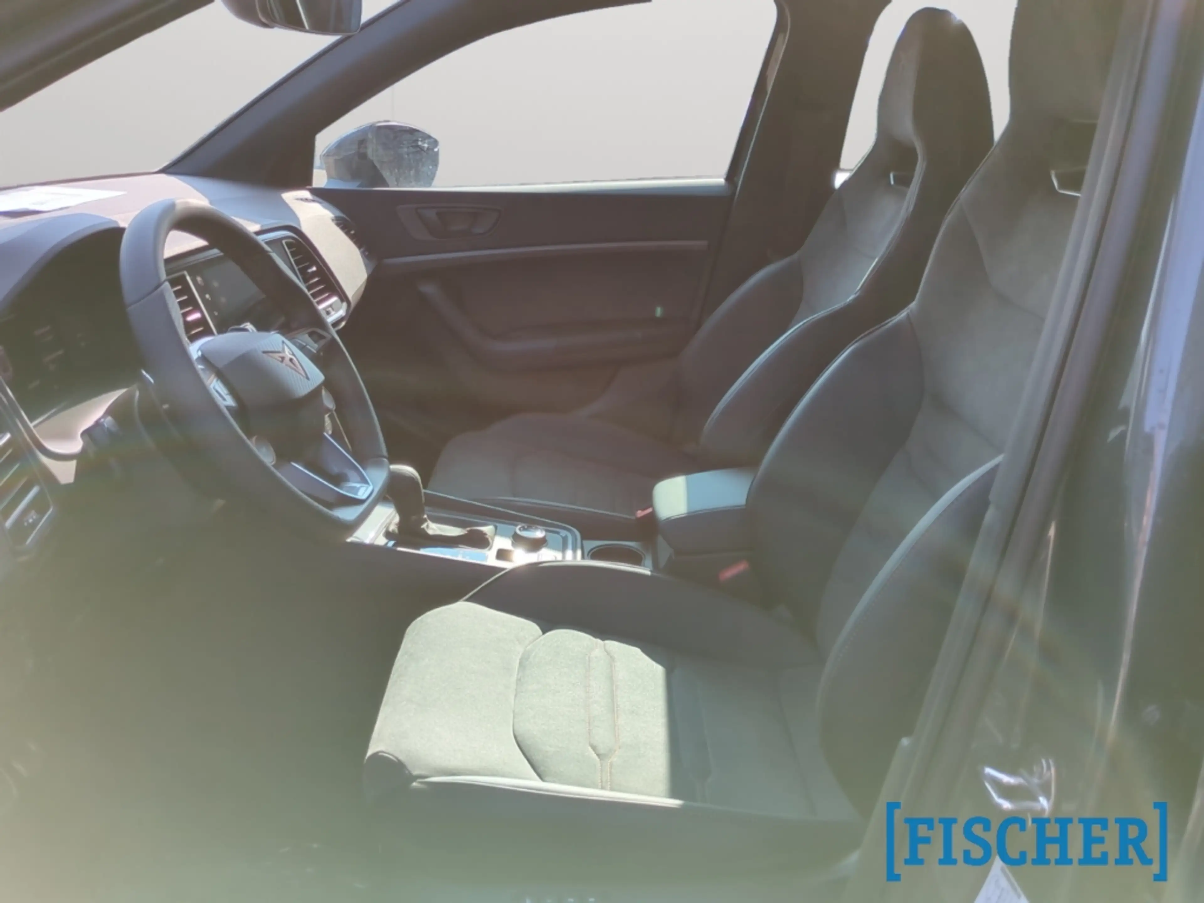 CUPRA Ateca VZ 4Drive AD AHK-klappbar Navi Digitales Cockpit M — photo 14