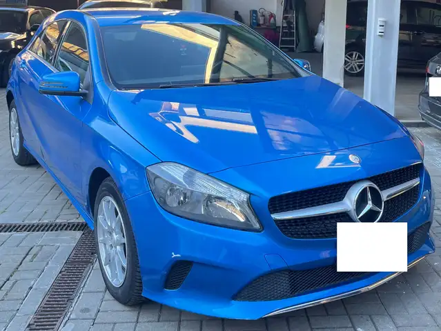 Mercedes-Benz A 180 A 180 d Automatic Premium