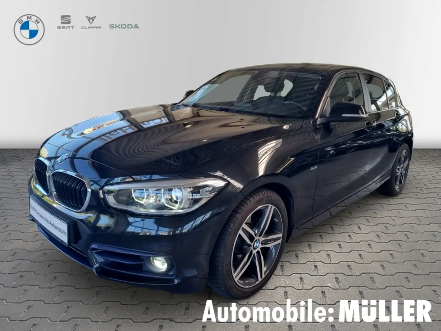 BMW 120 i Sport Line Navi Soundsystem LED Klimaautom Fahre Noir - 1