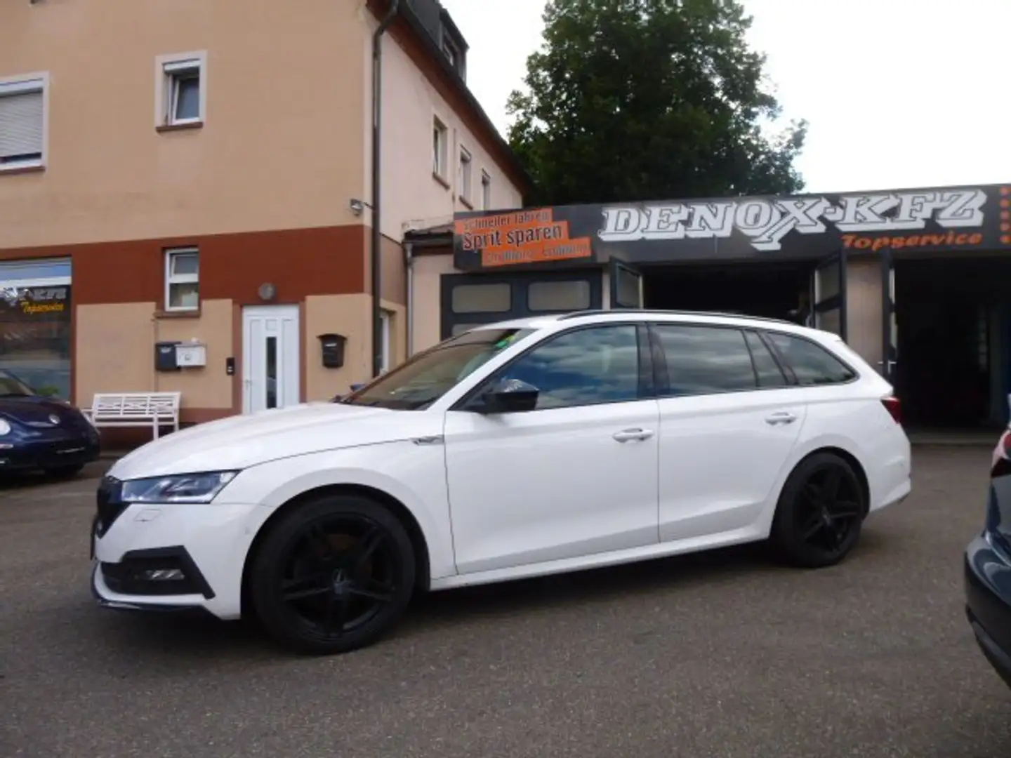 Skoda Octavia Sportline 4x4 HeadUp Dig.Tacho KeyleesGo Parkpilot Blanc - 2