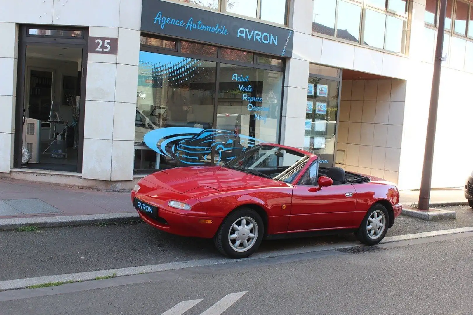 Mazda MX-5 1.6 115 Hard Top Rouge - 1