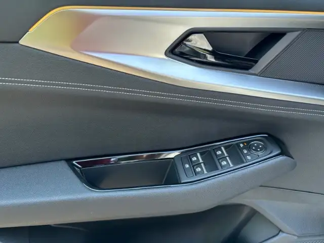 Renault Austral view 15