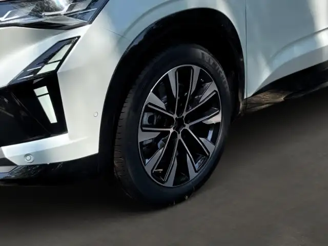 Renault Austral view 6