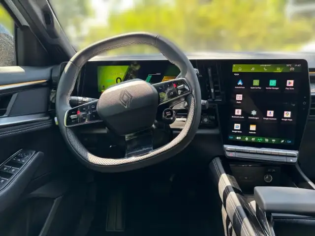 Renault Austral view 10