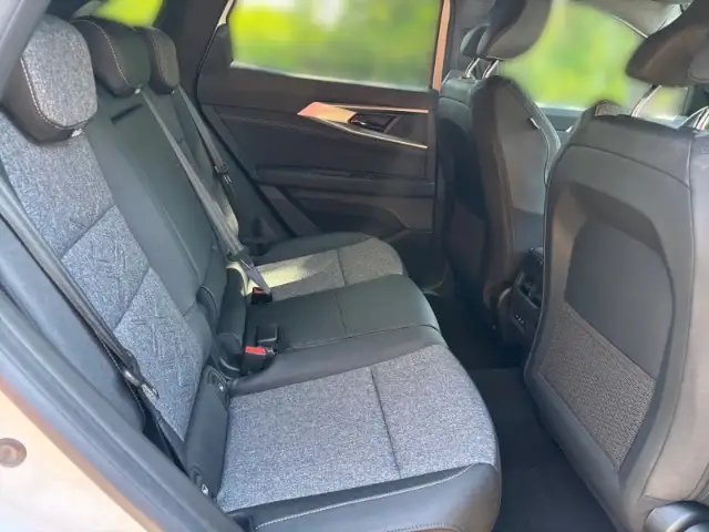 Renault Austral view 13